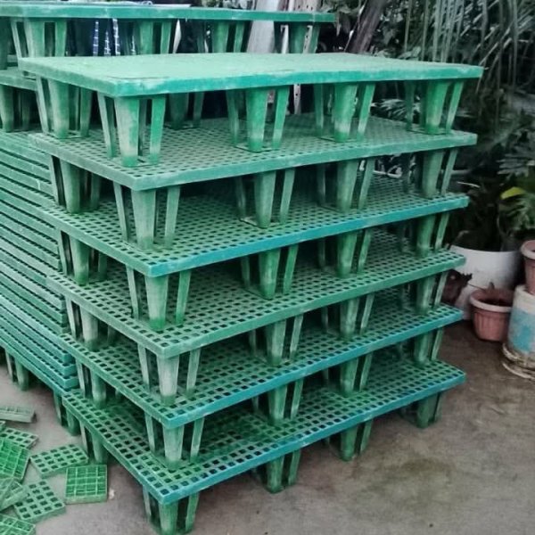 2ND HAND PLASTIC MATTING PALETA
